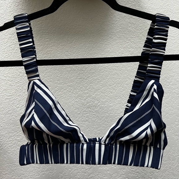 Jacklyn two piece set - Picture 5 of 8